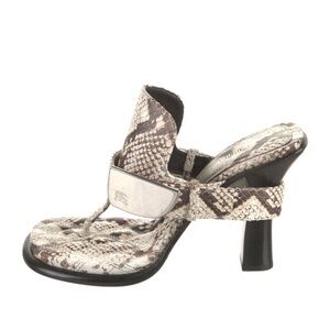 Burberry leather mules